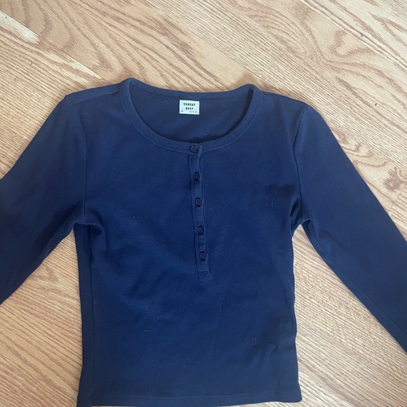 Aritzia Sunday Best Long Sleeve - Picture 1 of 1